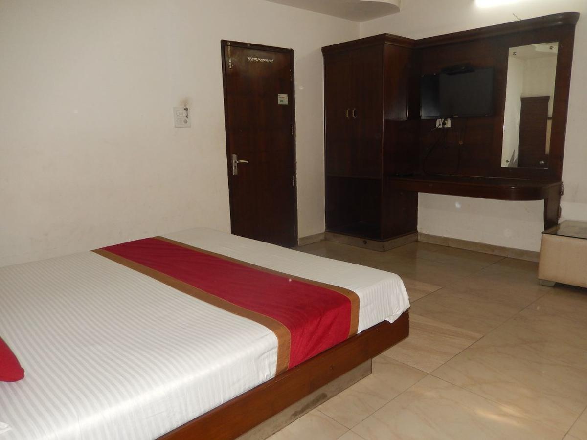 White House Tourist Lodge New Delhi Exteriör bild